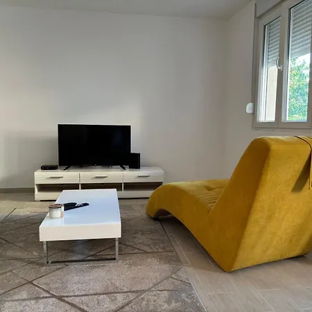 Apartamento Zemun Es Stan Na Dan *