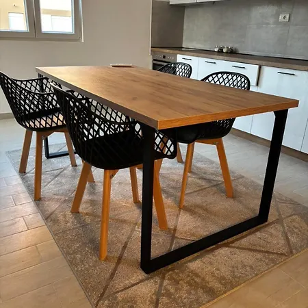 아파트 Zemun Es Stan Na Dan *